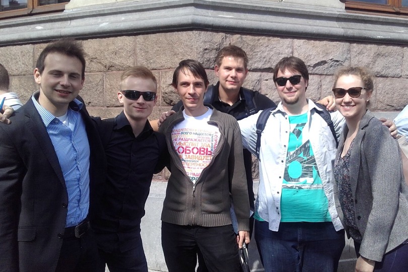 Участники форума «IBM Best Student Recognition Event». Дмитрий Шостко — на фото в центре (в белой футболке).