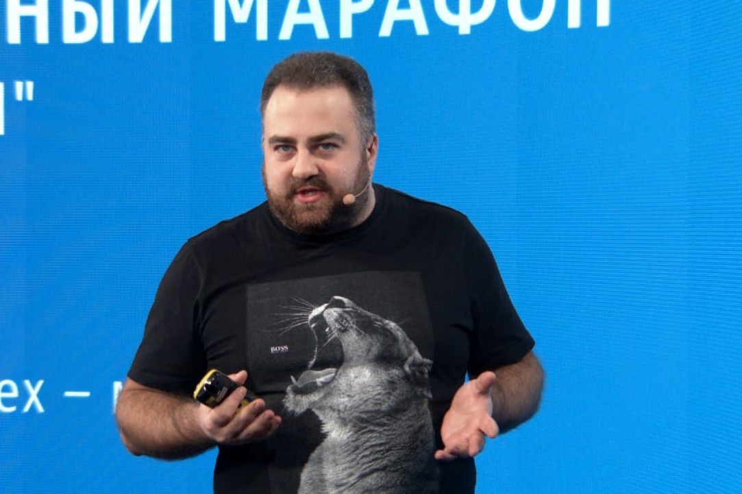 Доцент департамента бизнес-информатики Армен Бекларян выступил на онлайн-марафоне банка ВТБ