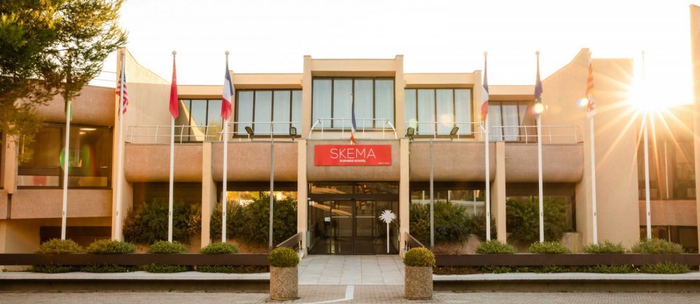 Graduate School of Business has signed a partnership agreement with SKEMA Business School
