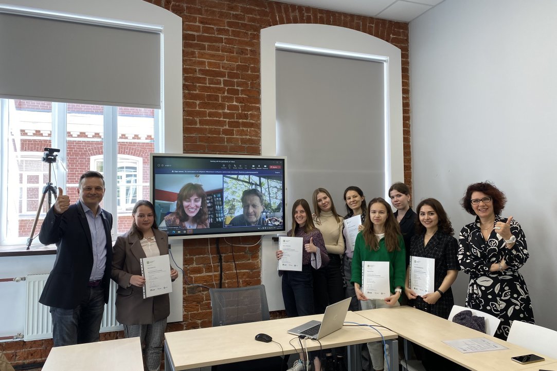 Иллюстрация к новости: 10 студентов ВШБ приняли участие в международной неделе устойчивого развития I-Week в университете Антверпена