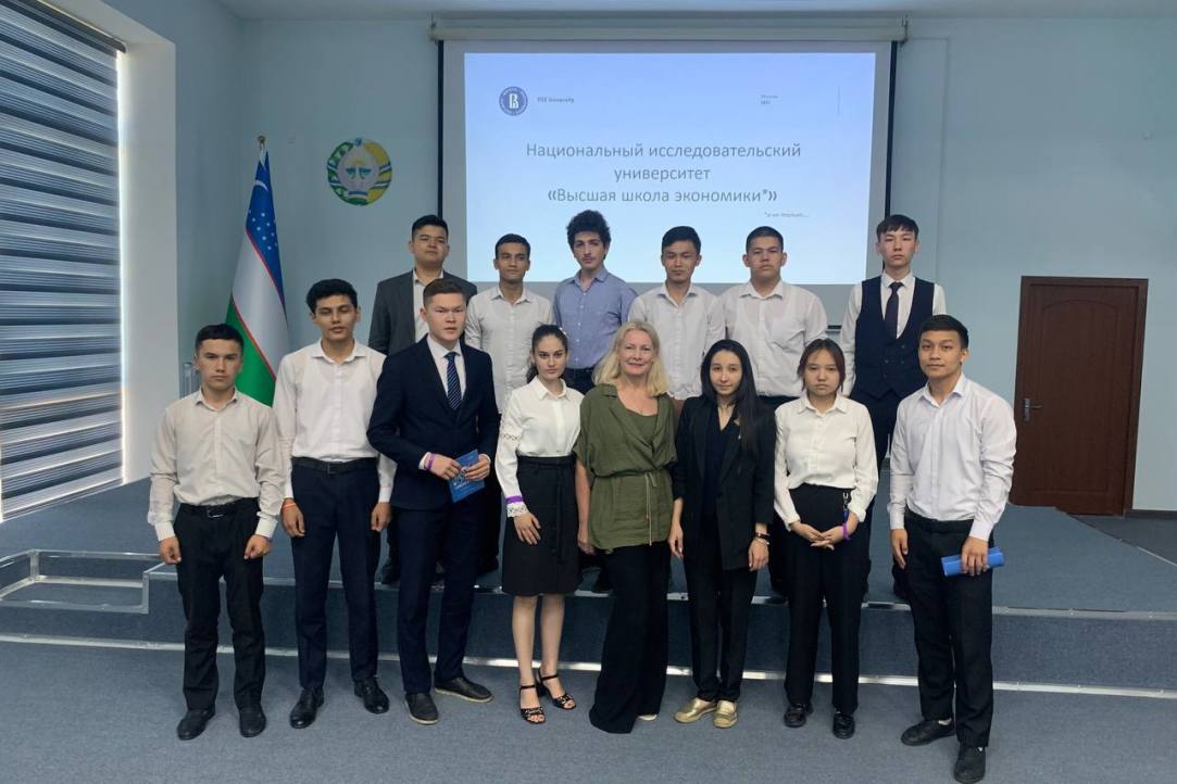 Команда проекта «Амбассадоры ВШБ» провела ряд мероприятий для абитуриентов в Узбекистане