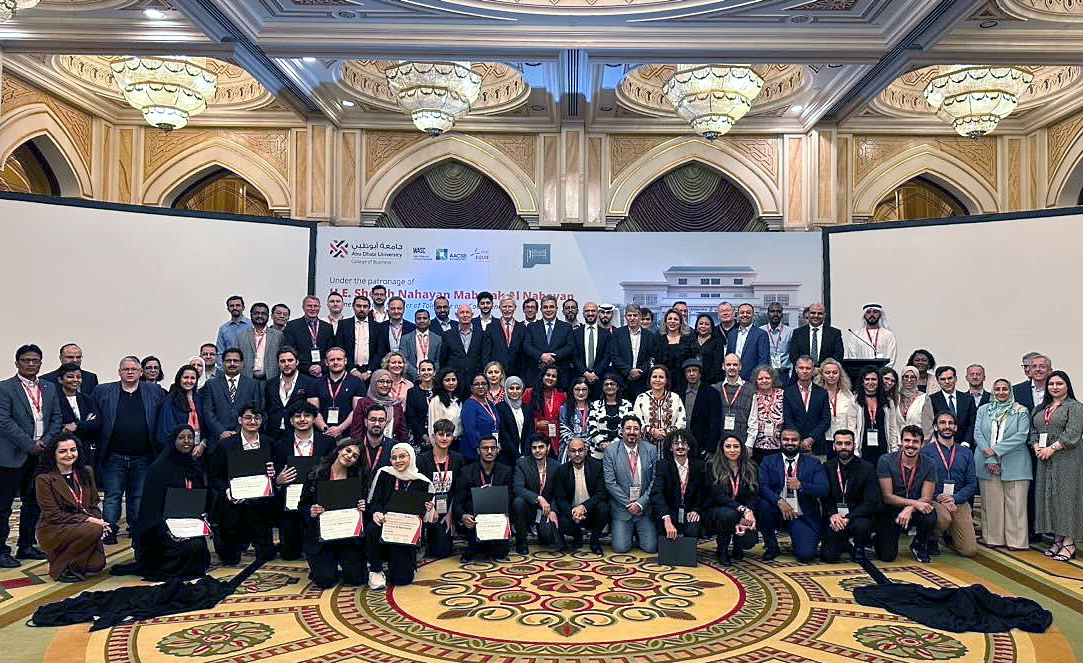 Best Paper Awards: доклад исследователей Высшей школы бизнеса НИУ ВШЭ удостоился награды на международной конференции ICOM 2023
